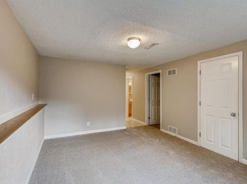 1700 Hickory Hill Dr, Saint Paul MN  55122-2410 exterior