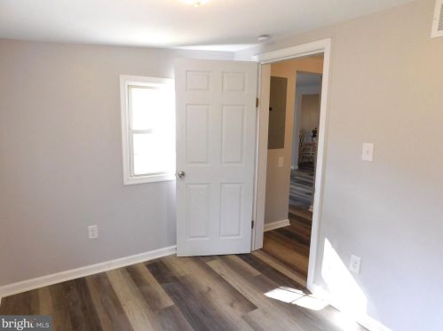 180 Homewood Ave, Falling Waters WV  25419-9737 exterior