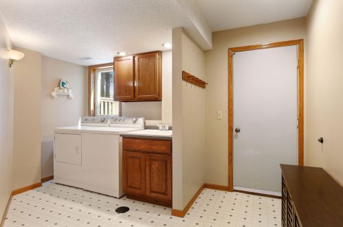9138 Duckwood Trl, Saint Paul MN  55125-8860 exterior