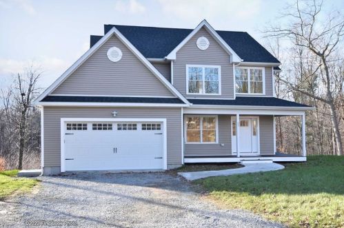 21 Edgewood Rd, Glocester, RI 02814-2200