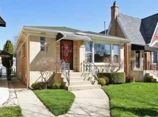 7034 Henderson St, Chicago, IL 60634-3644