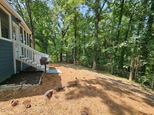 792 Magna Carta Dr, Atlanta GA  30318-6058 exterior