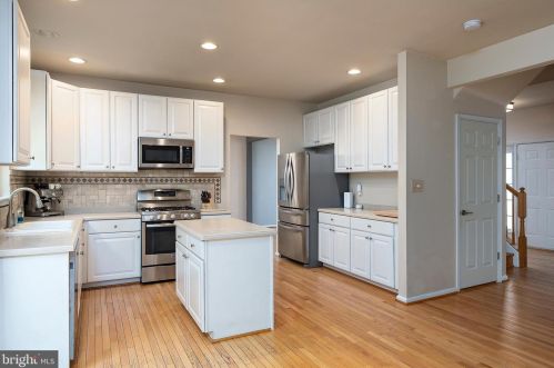 2421 Arapaho Way, Gambrills, MD 21054-1627