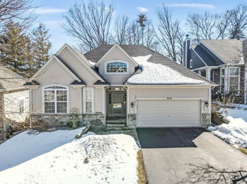 810 Viewpointe Dr, Saint Charles, IL 60174-4183