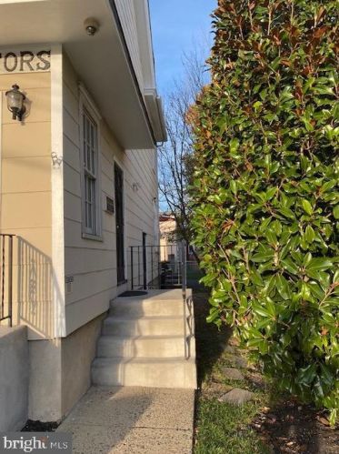 65 Ellis St, Tavistock NJ  08033-1827 exterior