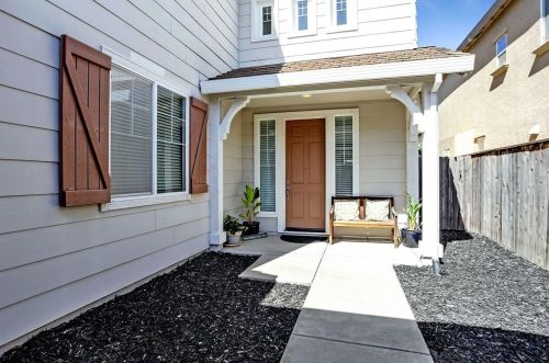 9814 Elston Cir, Elk Grove, CA 95757-6280