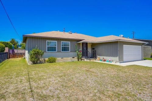 15619 Gridley Rd, Norwalk, CA 90650-6328