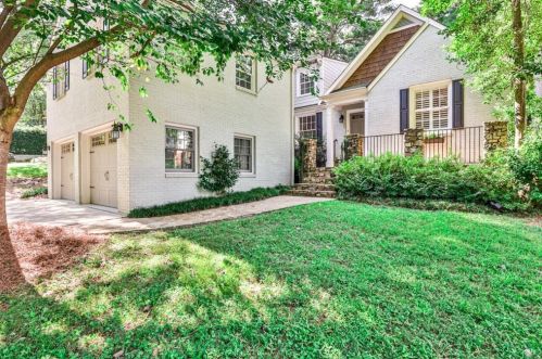 627 Hillpine Dr, Atlanta GA  30306-3222 exterior