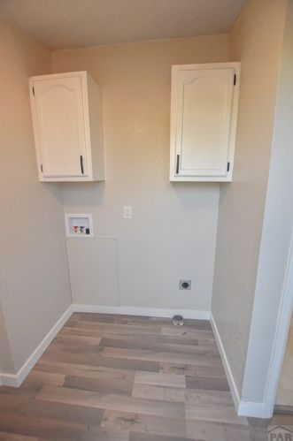 215 Rolling Hills Dr, Pueblo CO  81007-3077 exterior