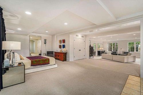 3225 Jett Ferry Ct, Atlanta GA  30350-5415 exterior