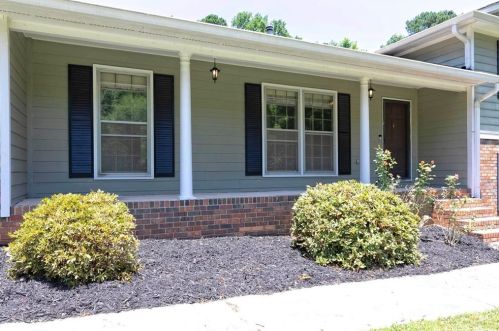 3590 Hickory View Dr, Marietta, GA 30064-1153