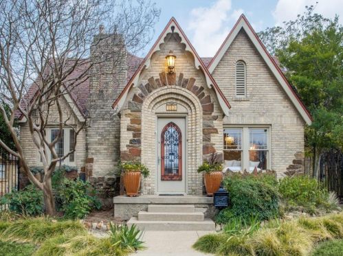 7014 Hammond Ave, Dallas, TX 75223-1113