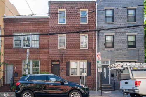 424 20th St, Philadelphia PA 19130-3828 exterior