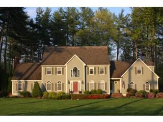 22 Twin Brook Ln, Manchester, NH 03110-4722
