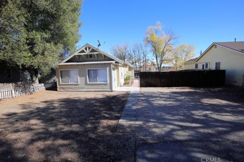 442 Oak St, Lake Nacimiento, CA 93446-3112