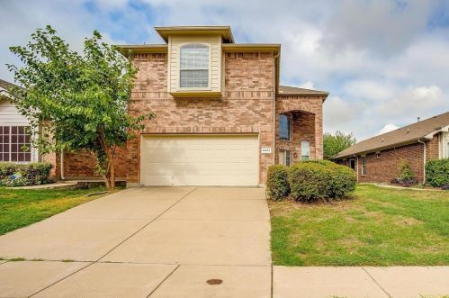 5831 Melanie Ct, Fort Worth TX  76131-1622 exterior