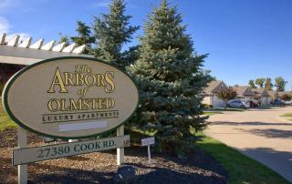 27380 Cook Rd, Cleveland OH  44138-1093 exterior