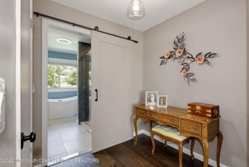 3 Princeton Ct, Tinton Falls NJ 07702-4055 exterior