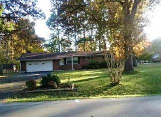 387 Rogers Dr, Manchester, TN 37355-7484