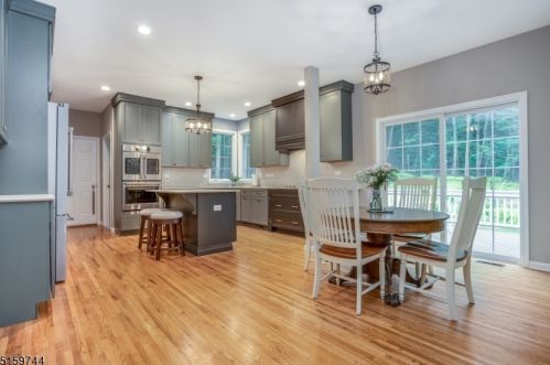 14 Forest Ridge Dr, Hackettstown NJ  07840-4846 exterior