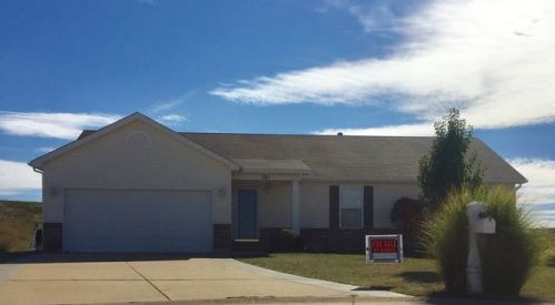 381 Condor Dr, Winfield, MO 63389-3343