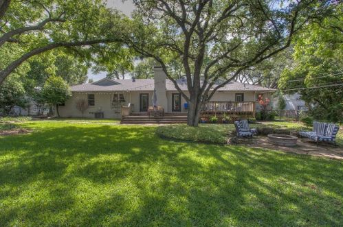 3905 Clayton Rd, Fort Worth TX  76116-7220 exterior