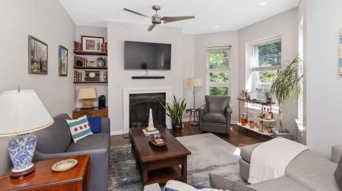 634 Grace St, Chicago, IL 60613-4013