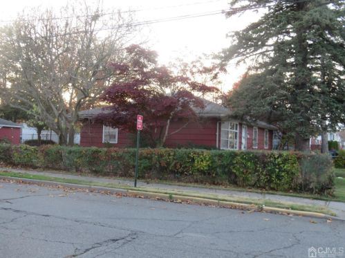 377 Wagner Ave, Perth Amboy, NJ 08861-2036