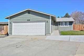 908 Washington Dr, Meridian ID  83642-2042 exterior