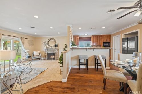 6562 Meath Cir, Huntington Beach CA  92647-3131 exterior