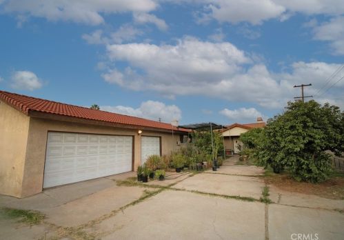 8615 44th St, Riverside, CA 92509-3213