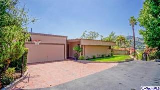 3526 Saint Elizabeth Rd, Glendale, CA 91206-1226