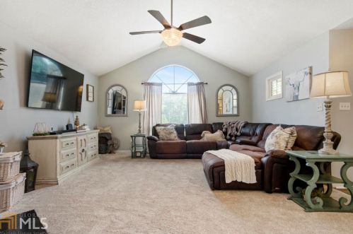 321 Four Points Rd, Jackson, GA 30233-4257