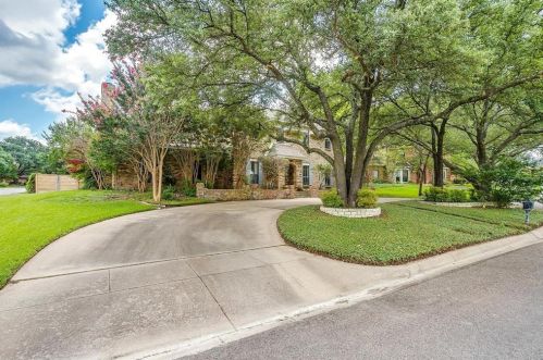 4351 Bullfinch Ct, Fort Worth TX  76133-7006 exterior