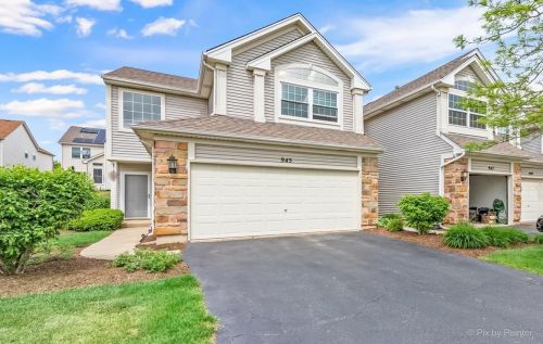 945 Mesa Dr, Barrington Hills, IL 60156