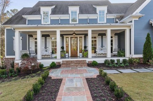365 Hembree Rd, Roswell, GA 30075-2437