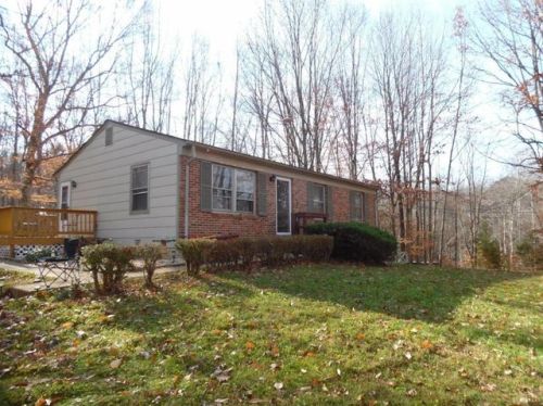 2090 Richmond Hwy, Gladstone, VA 24553-3153
