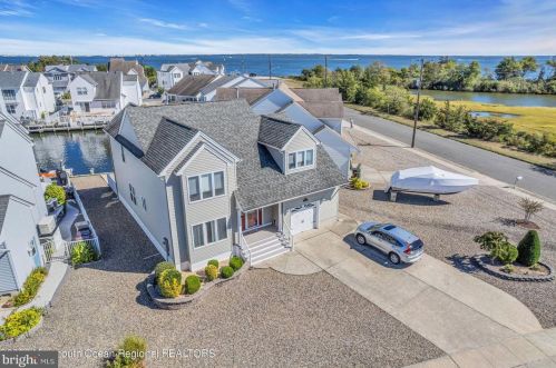 35 Jib Ct, Berkeley Township, NJ 08721-1550
