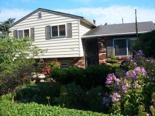 4988 Attica Dr, Columbus, OH 43232-6001