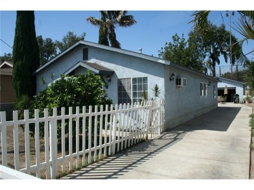 5241 Cecilia St, Bell, CA 90201-6007