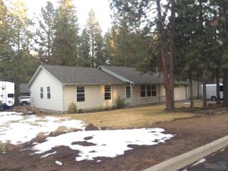 60970 Zircon Dr, Bend, OR 97702-9010