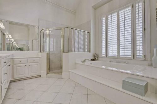 130 High Point Walk, Atlanta GA  30342-2480 exterior