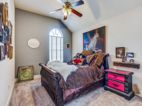 4401 Bay Vly Dr, Garland TX  75043-1874 exterior