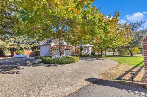 8970 Leisure Oak Ln, Elk Grove, CA 95624-9499