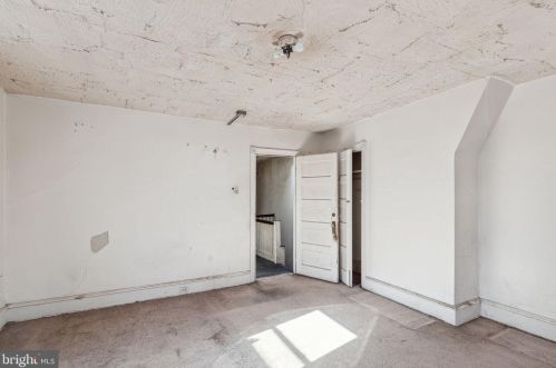 738 63rd St, Philadelphia PA 19151-3803 exterior