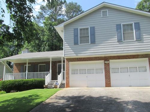 5942 Deshon Ct, Lithonia, GA 30058-7977