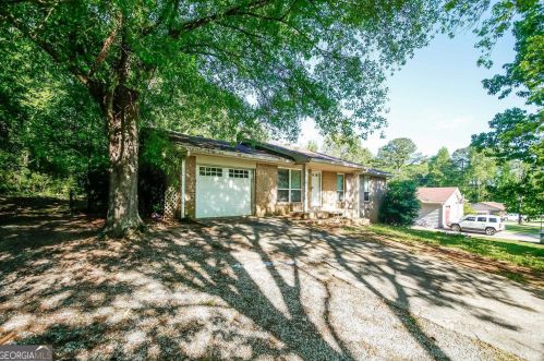 1759 Old Camp Trl, Conyers GA  30012-3648 exterior