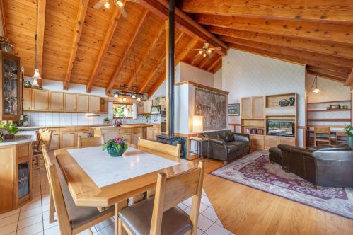 13308 Ski Slope Way, Truckee CA  96161-7005 exterior