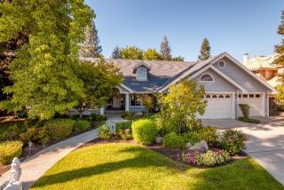 9401 Woodmont Dr, Fresno, CA 93720-0875