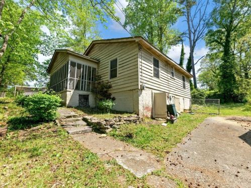 2778 Harlan Dr, Atlanta GA  30344-3761 exterior